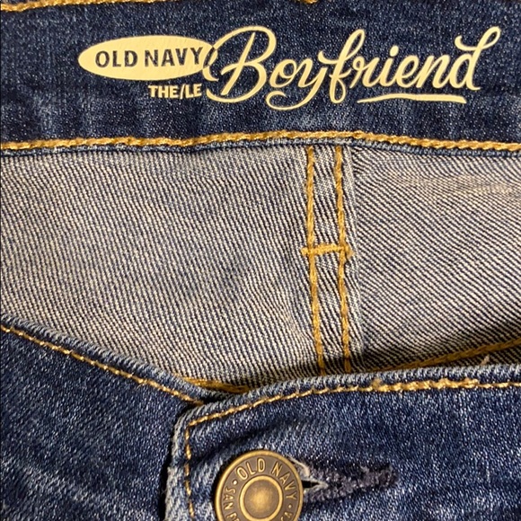 Old Navy boyfriend shorts - Picture 6 of 6